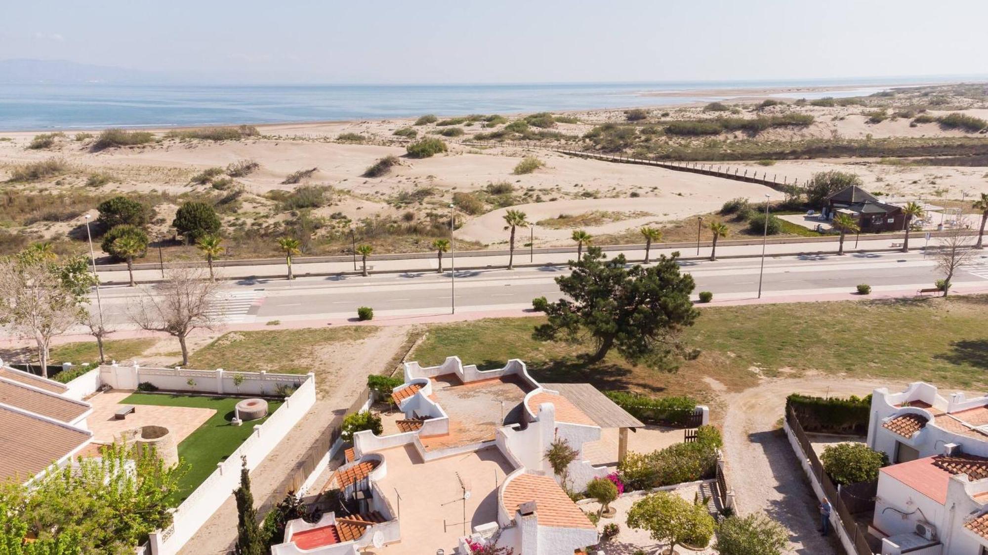 Eusebio - Casa En Riumar Para 4 Personas Y En Primera Linia De Mar - Deltavacaciones المظهر الخارجي الصورة
